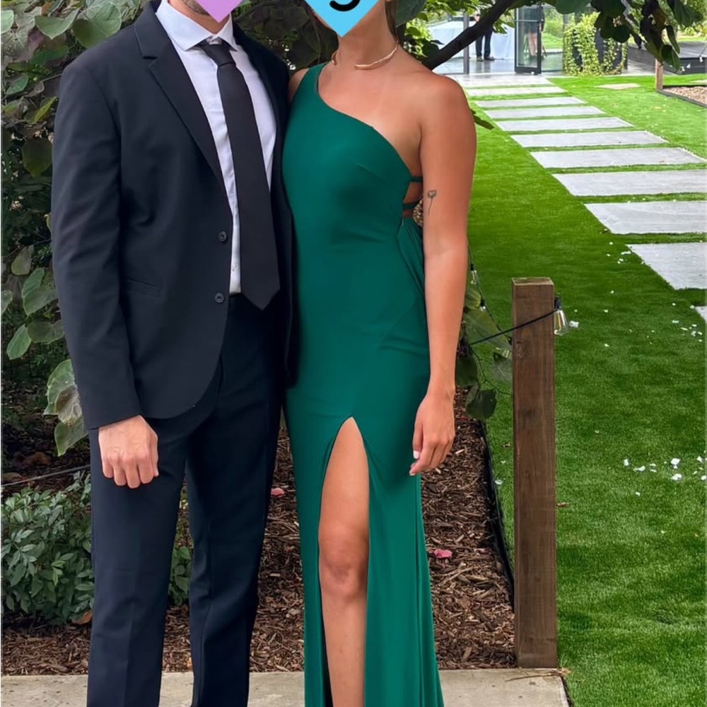 Mac Duggal Emerald Green One-Shoulder Gown